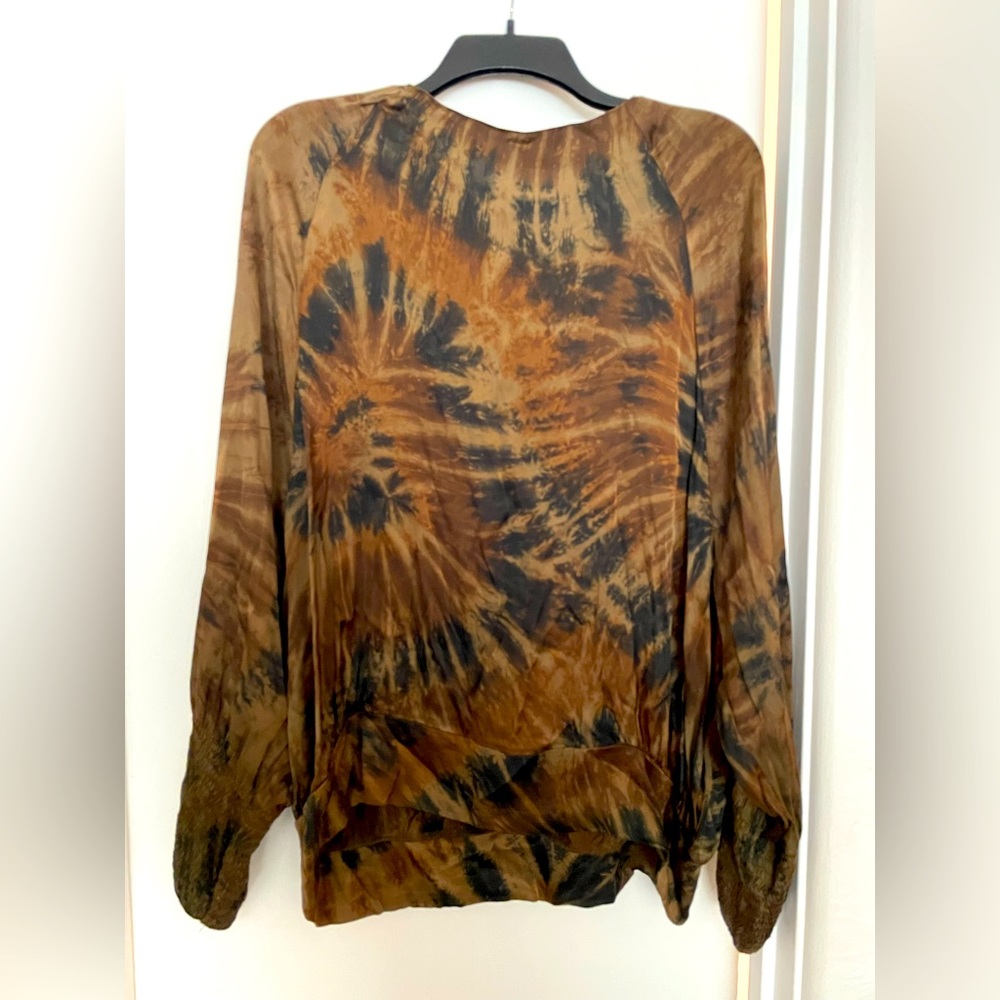 Long sleeve silk top